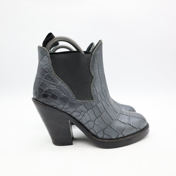 Acne Studios Star Chelsea Bootie Women's EU 36 Metallic Gray Leather Ankle Boots - Picture 1 of 11